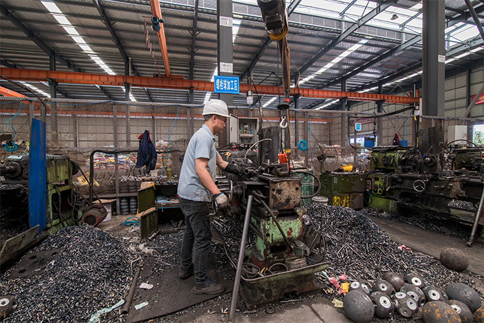 闵行网架配件-螺栓球加工车间